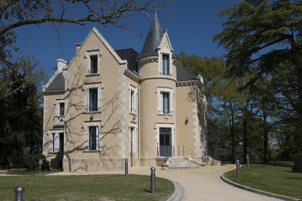 Domitys Le Chateau Des Plans Parthenay Bagian luar foto